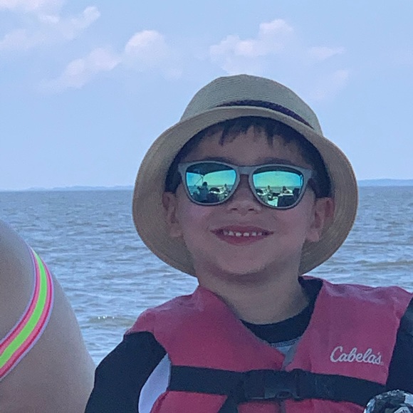 Meet your Posher, Richard - Picture 1 of 1